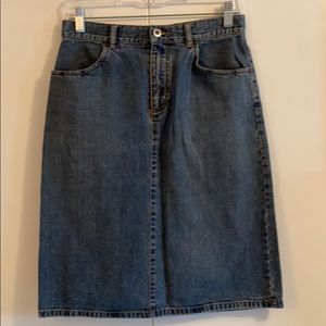 Ann Taylor Size 4 Jeans Skirt